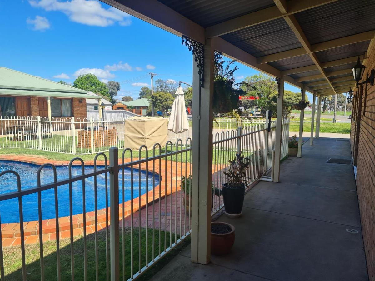 Regency Court Motel Cobram Buitenkant foto