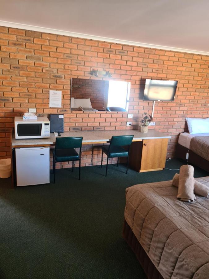 Regency Court Motel Cobram Buitenkant foto