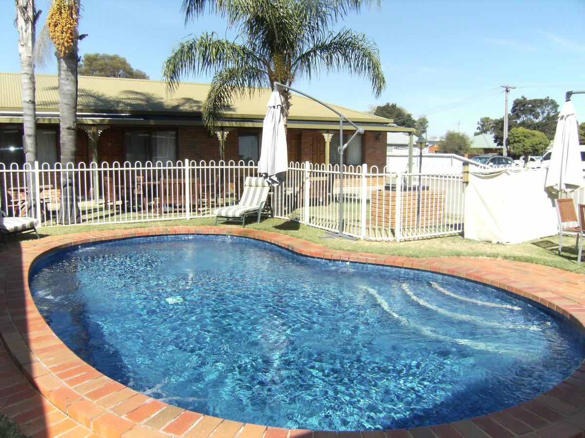 Regency Court Motel Cobram Buitenkant foto