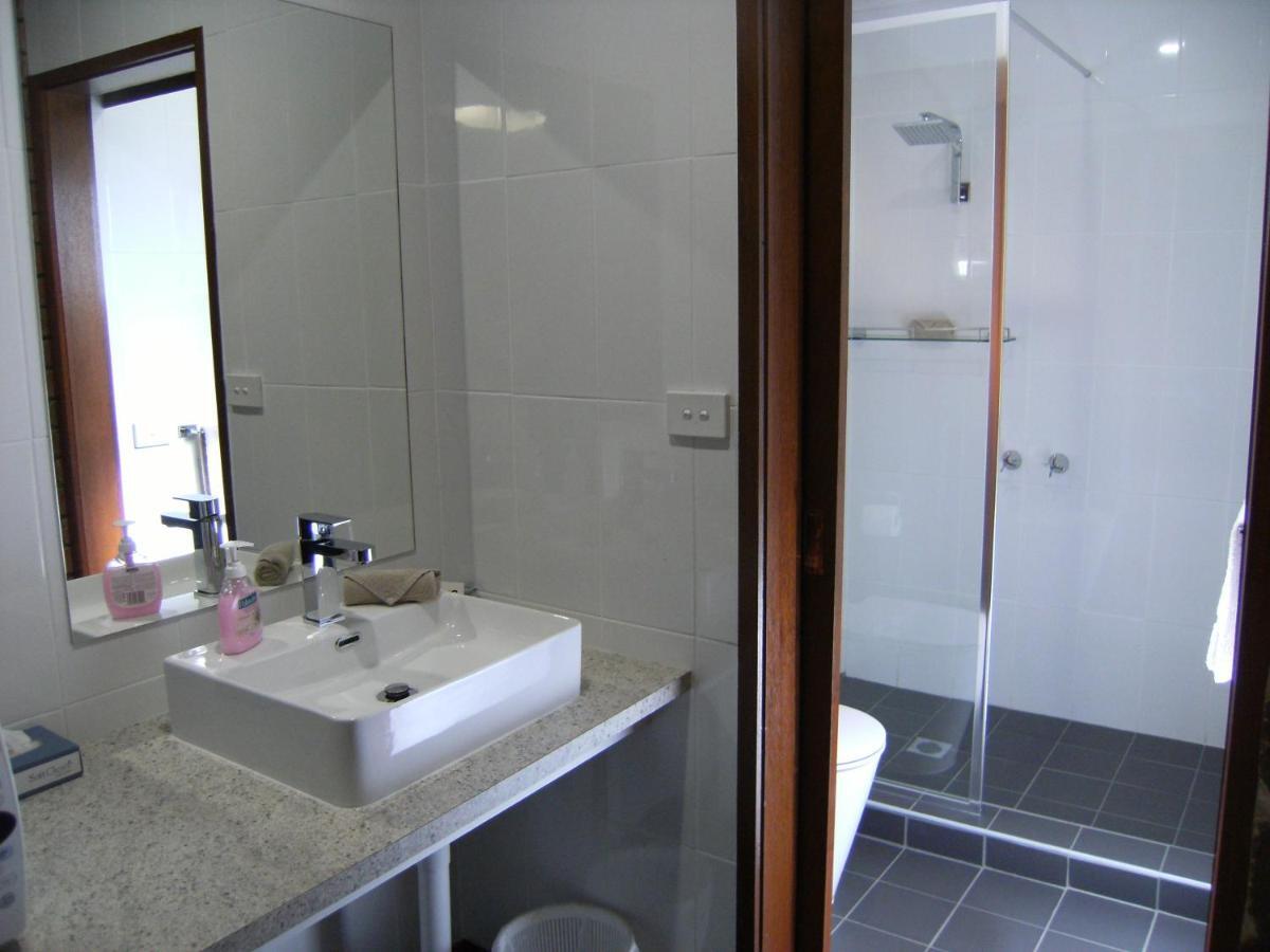 Regency Court Motel Cobram Buitenkant foto